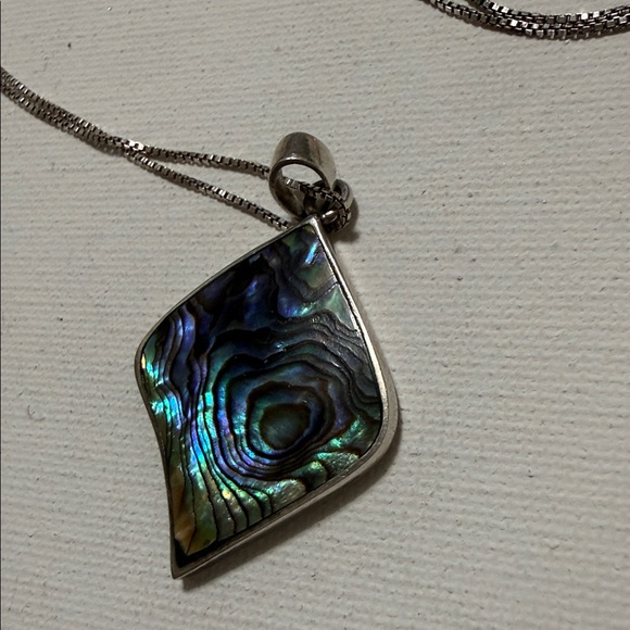 Elegant Sterling Silver 925 Abalone Pendant Necklace size 24’ in chain - Picture 9 of 12